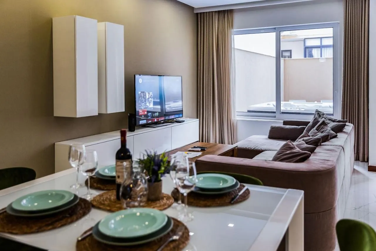 Duplex Maisonette Sliema With Jacuzzi By Arcobnb Malta