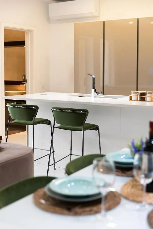 Duplex Maisonette Sliema With Jacuzzi By Arcobnb Malta