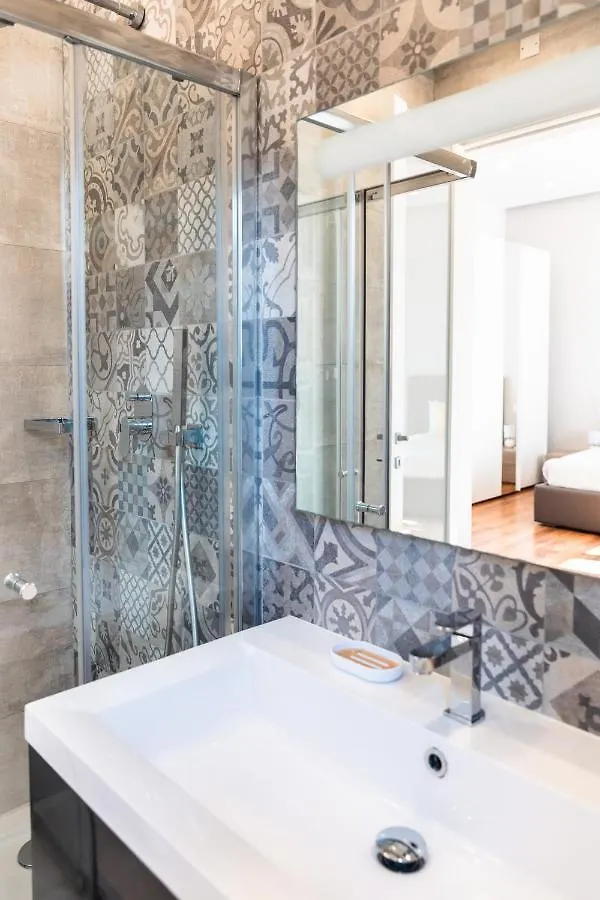Duplex Maisonette Sliema With Jacuzzi By Arcobnb Malta